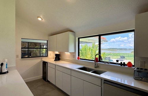 Clermont House | SWISS 06 - Lake Sumner