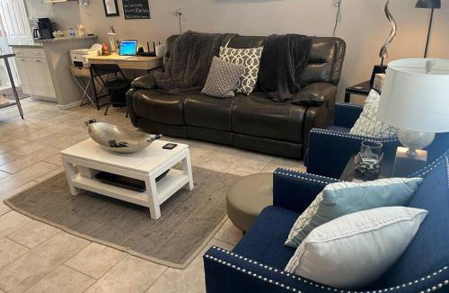 Big Spring House | Sycamore Suite/Wi-Fi & office