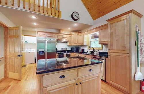 Murphy House | Talking River Chalet