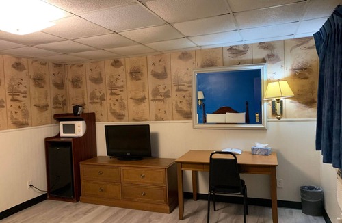 Shenandoah Hotel | Tall Corn Inn
