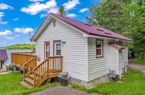 Phelps Cabin | TB5 Thunder Bay Resort Cabin#5
