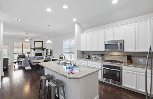 Little Elm House | TCH - Spacious 4bd/2ba home in Little Elm w/Office