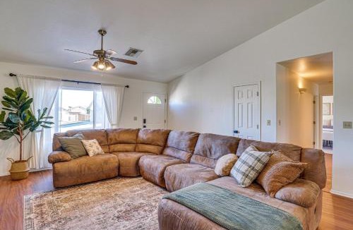 Thatcher House | Thatcher Home w/Fenced Backyard: 3 Mi to Downtown