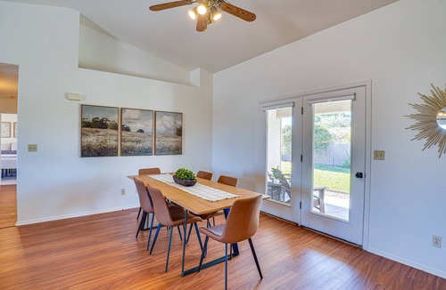Thatcher House | Thatcher Home w/Fenced Backyard: 3 Mi to Downtown