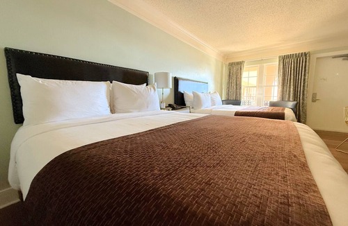 Old Town Hotel | The Bayfront Inn