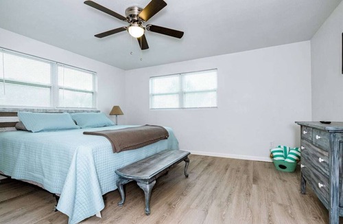 Smith's Memento Apartment | THE BEACH SUITE ALL TO YOURSELF - UNIQUE, BEAUTIFUL & CLEAN!