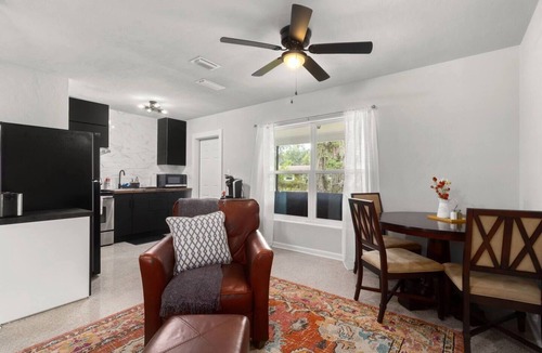 Gainesville House | The Blue Burrow (left)-UF/Cozy