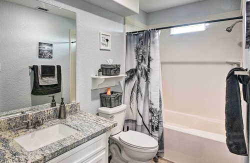Surfside Beach House | The Blue Lagoon’ Home - Short Walk to Beach!