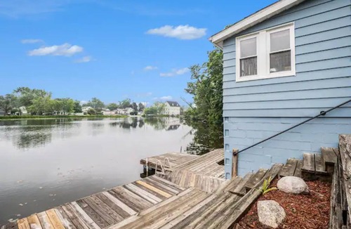 Linden House | The Boathouse w/all-season hot tub