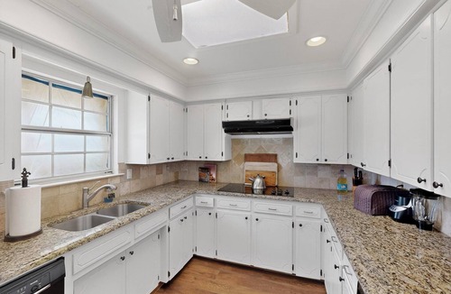 Whitesboro House | The Canopy — Luxe & Private Stay