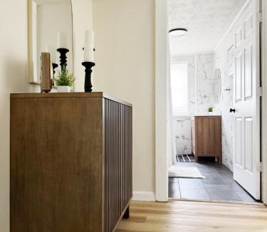 Evansville Apartment | The Cardinal Studio Apartments