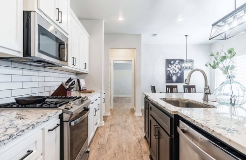 Lubbock House | The Carlisle - 3BR/2BA - Family Friendly New Build
