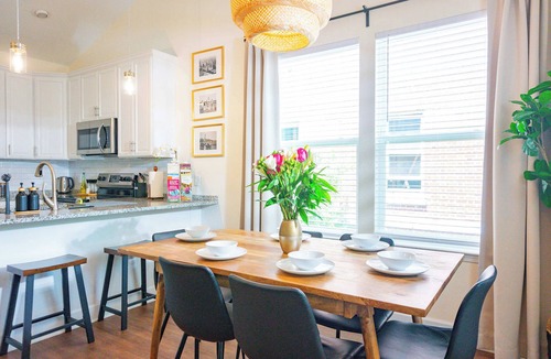 Pleasant Street House | The Champion's Suite. New Build, Upscale, Central