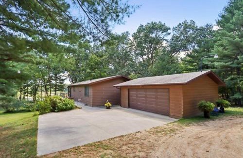 Wisconsin Dells House | The Dells Lakeside Dream - A Waterfront Property