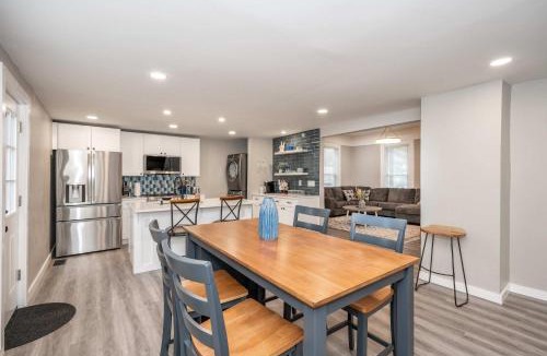 Harrison House | The Gathering House - Home for 6