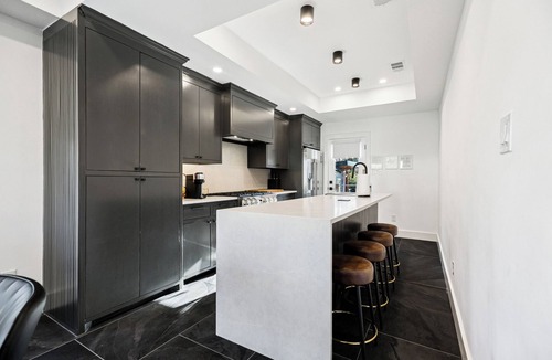 Highlands - Perkins House | The Geaux Haus - a new modern home 2 mi from LSU