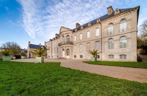 Valognes House | The Hôtel de Beaumont carriages