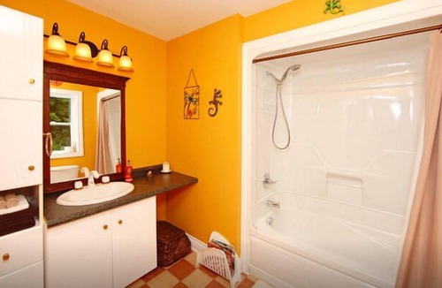Chelsea Bed & Breakfast | The Hidden Treasure - Le Trésor Caché