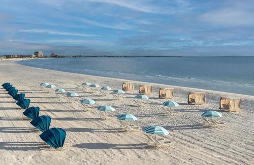 St. Pete Beach Hotel | The Luce, St. Pete Beach, a Tribute Portfolio Hotel