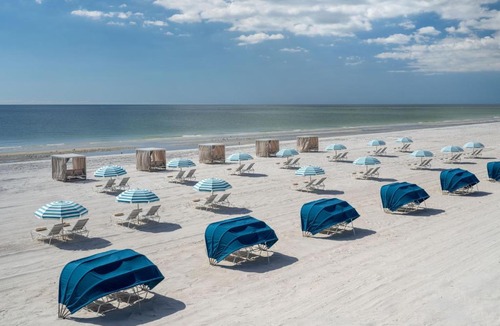 St. Pete Beach Hotel | The Luce, St. Pete Beach, a Tribute Portfolio Hotel