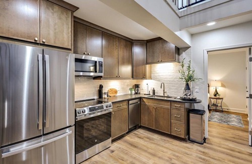 Downtown Jackson Apartment | The Luxe Loft-Downtown Jackson