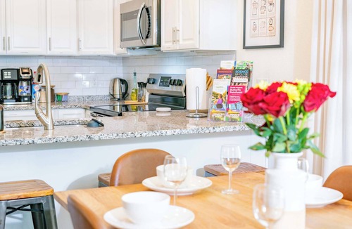 Pleasant Street House | The Mangrove Suite. Newly Built, Upscale, Central