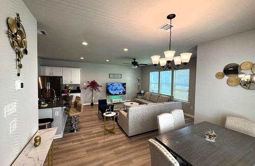 Highlands - Perkins Apartment | The Modern and Stylish Hangout Hub by LSU - CB1022