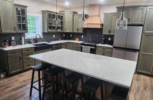 Heltonville House | The Modern Wilderness Enjoy nature and being close to IU & Lake Monroe.