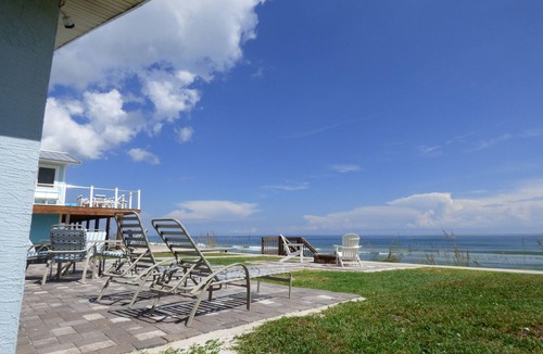 Painters Hill House | The Ocean is Your Backyard - Entire House on Ocean