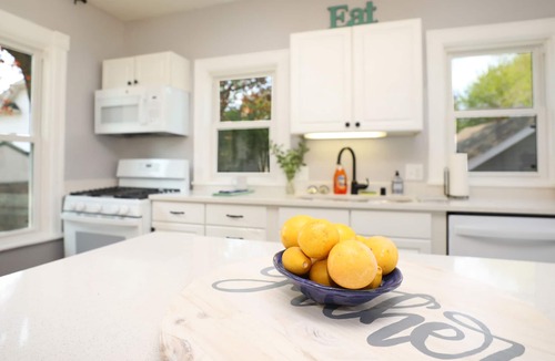 Oshkosh House | The Parkway Paddle: Walking distance to the lake