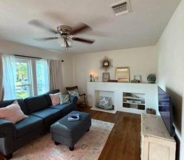 Brady House | The Poplar Cottage