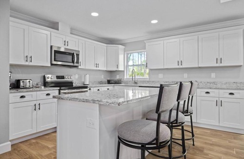 Weeki Wachee House | The Quiet Oasis