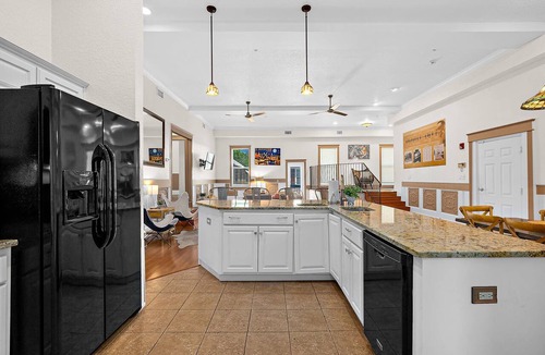 Lincolnville Condo | The Ray - 2nd Floor Historic Condo- Walk to DNTN