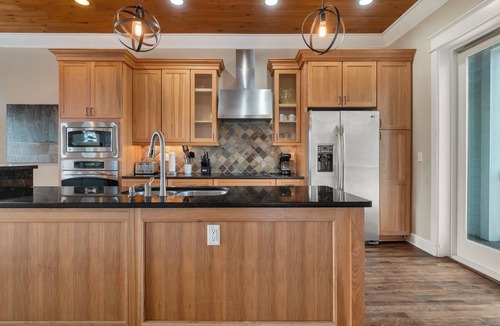 Steinhatchee House | The Redfish-Sleeps 10, walk to Sea Hag Marina 2 boat slips