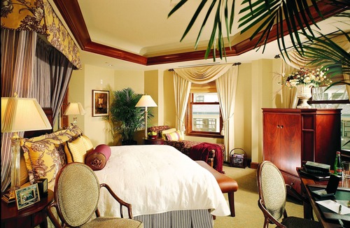 Pleasanton Hotel | The Rose Hotel