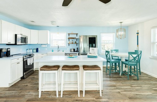 San Luis House | The Seaside Dollar - 2nd Row, Spectacular Sea Views