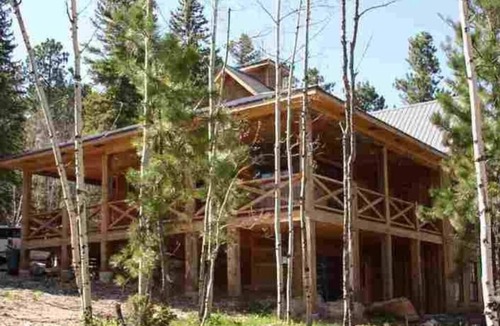 Deadwood House | The Stage Stop - Spacious Private Cabin at Gilded Mountain