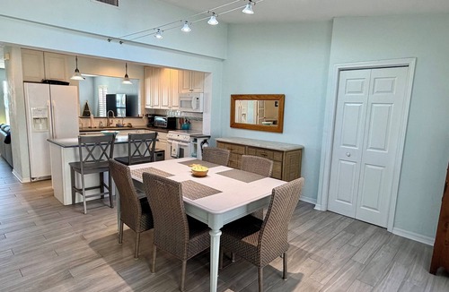 Walkers Holly Hill House | The Stillwater - Pool, Riverfront & Viewing Dock - Close to Speedway & Downtown!