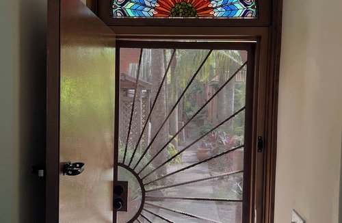 DeLand Apartment | The Studio at Casa Cascada. A ground floor studio suite in a stunning oasis
