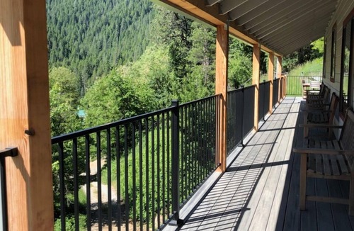 Downieville House | The Sunny Side House 4 bedroom