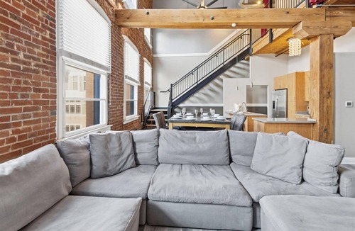 Wholesale District Apartment | The Top Floor Penthouse 4 BR 3 Bath 2,000 Sq Ft