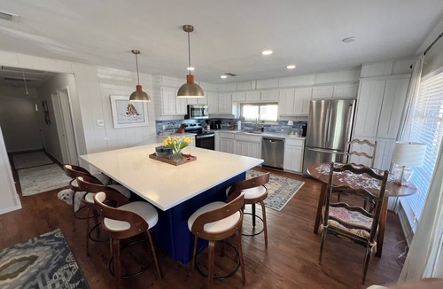 Pottsboro House | This cozy home has lake access and fishing pier.