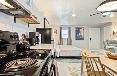 Central Oklahoma City Apartment | Thoughtfully designed studio near OCU — the one guests come back to #04