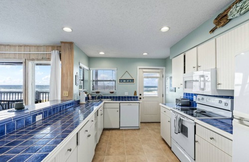 Palm Coast House | Tipsy Turtle Direct Oceanfront Sunrise