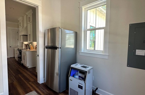 Carrabelle House | tNewly Built 3BR and 2bath Beach Cottage St. Teresa Beach, Summercamp community