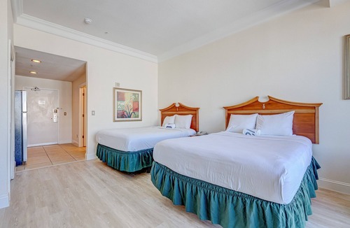 Ortona Park Hotel | Top-floor oceanfront gem with gym & high-speed WiFi