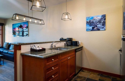 Olympic Valley Apartment | Top Floor Village Ski-In/Ski-Out Condo