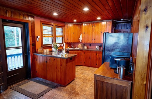 St Germain Cabin | *Top Rated* Cozy Lake Cottage Big St. Germain