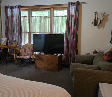 Winamac Hotel | Tortuga Inn
