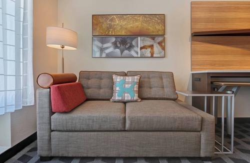 Biggs Field Hotel | TownePlace Suites by Marriott El Paso East/I-10